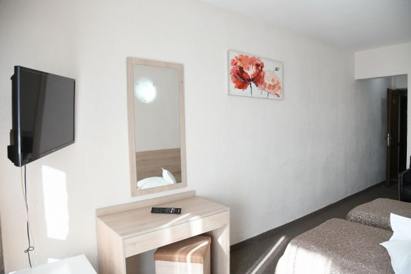 hotel-mures-n-foto-lucian-muntean-0013-resize798D1312-C2BB-2E51-A18A-C94C77F1D307.jpg