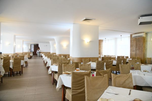 hotel-mures-n-foto-lucian-muntean-0042-resize58EEFFC8-AA43-45BD-D455-475E163AE50D.jpg